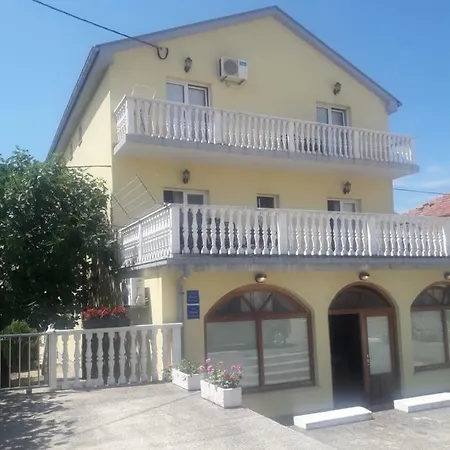 Mario Apartment Zadar Buitenkant foto